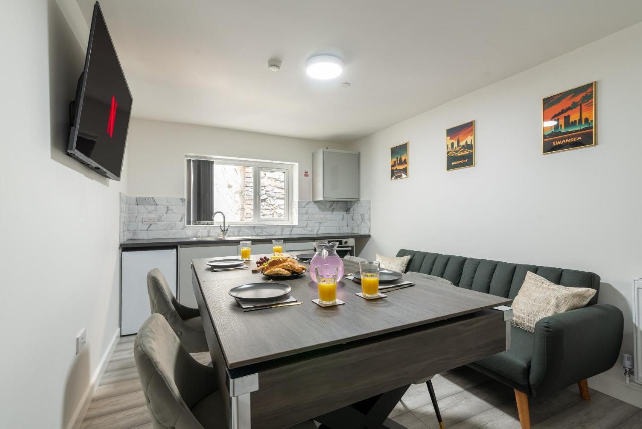 Exquisite Cardiff Apartments- With Garden Lounge & Games Room Экстерьер фото