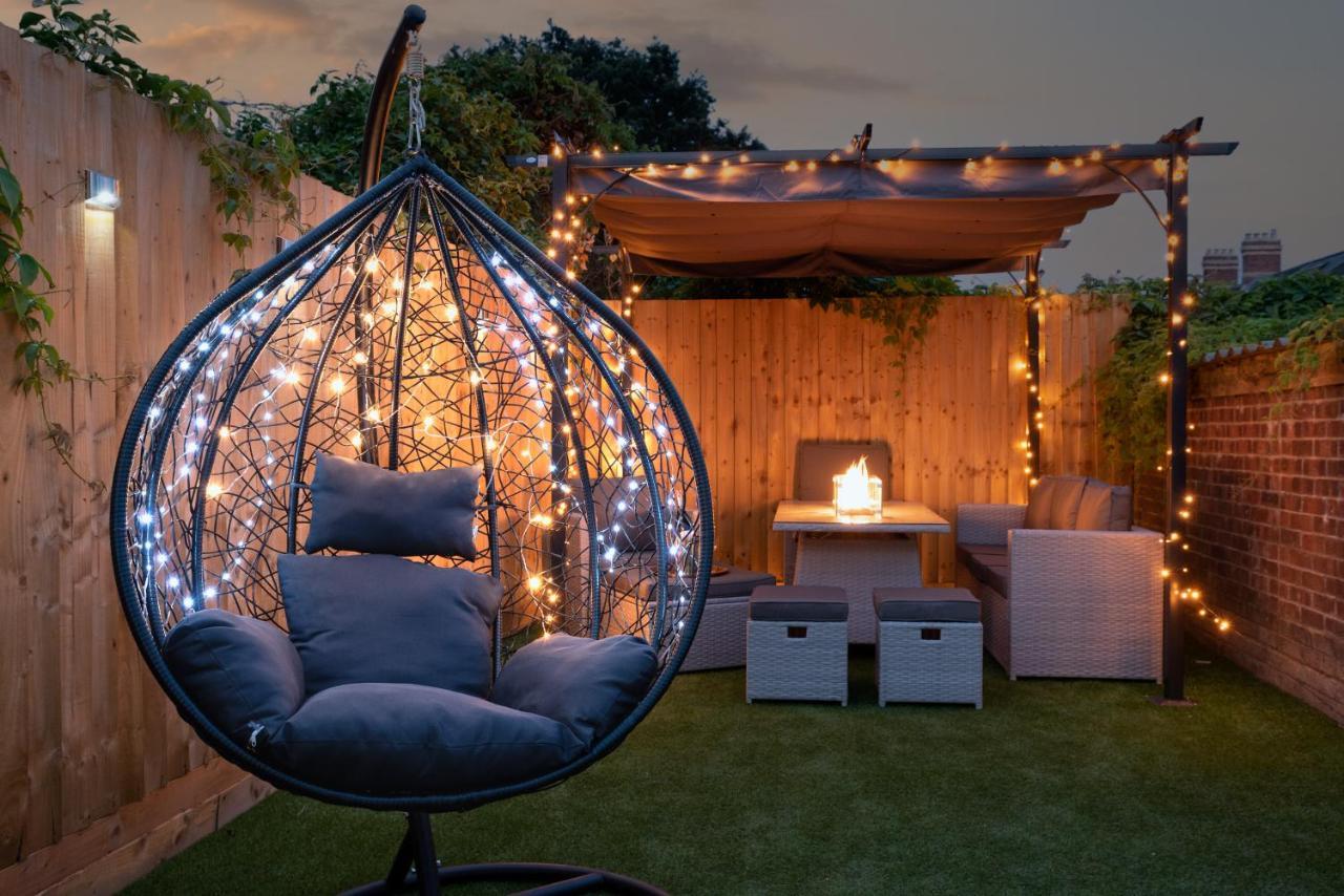 Exquisite Cardiff Apartments- With Garden Lounge & Games Room Экстерьер фото
