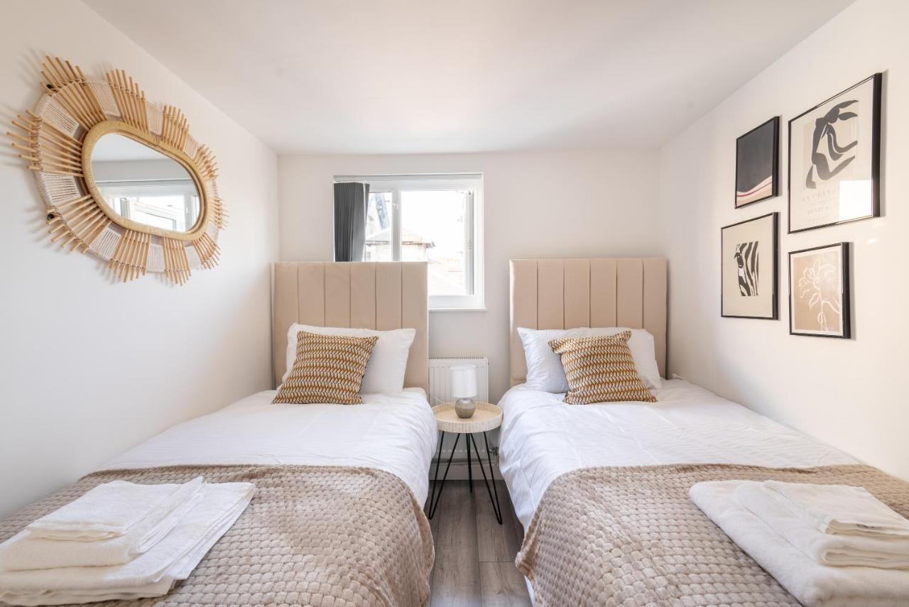 Exquisite Cardiff Apartments- With Garden Lounge & Games Room Экстерьер фото