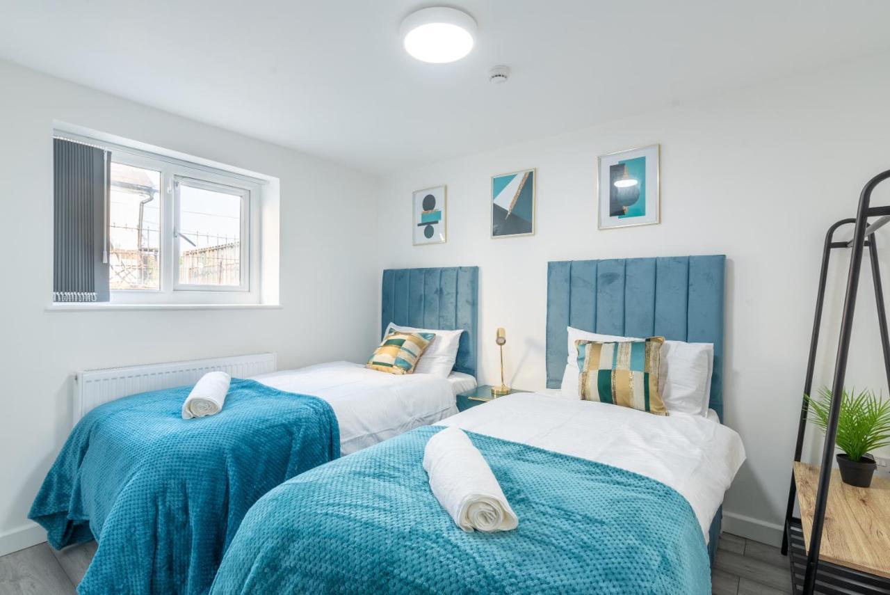 Exquisite Cardiff Apartments- With Garden Lounge & Games Room Экстерьер фото